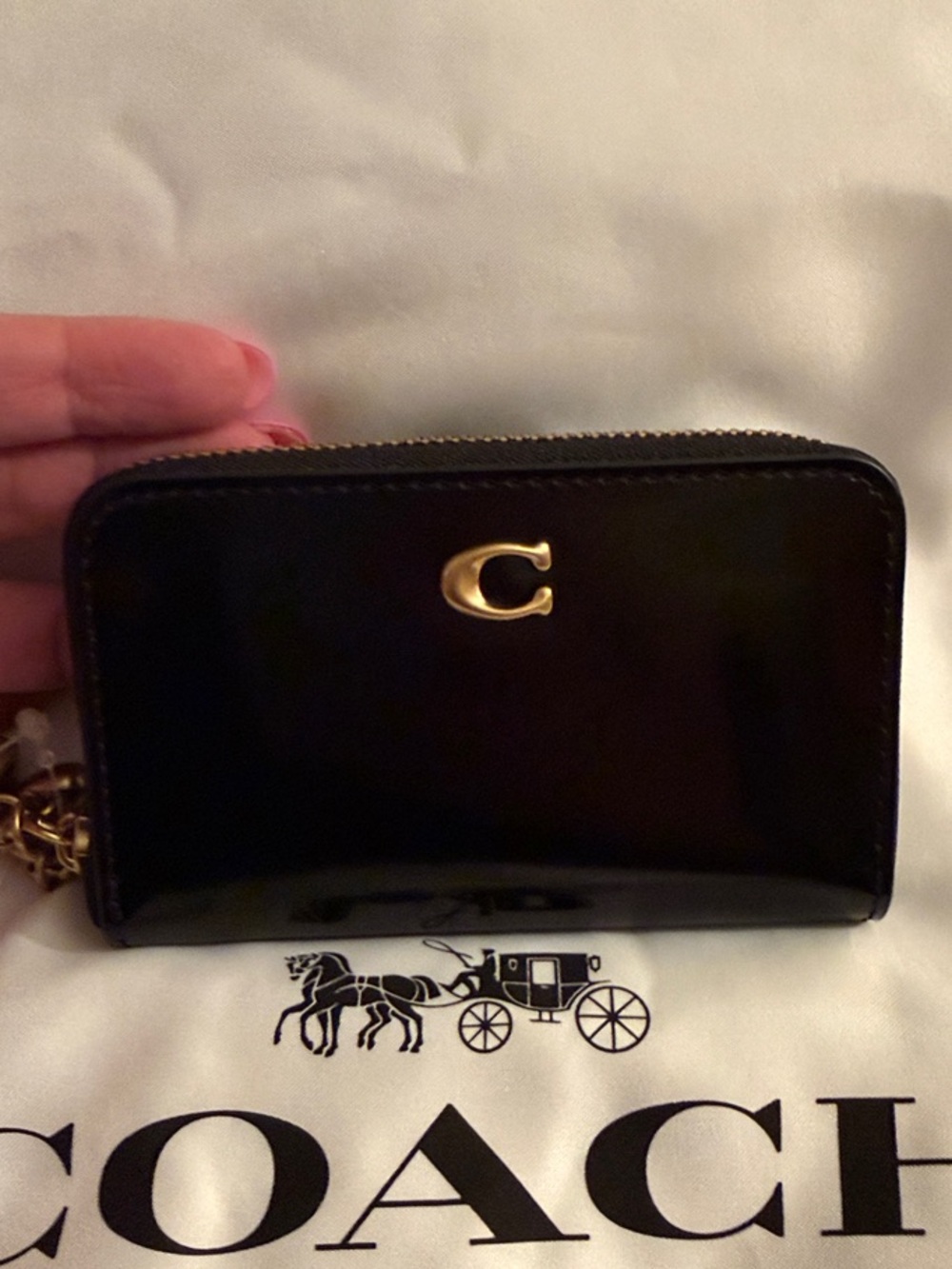 🖤💛Coach NWT Black Patent Leather Essential Small Zip Wallet with Brass Charms - Picture 5 of 9
